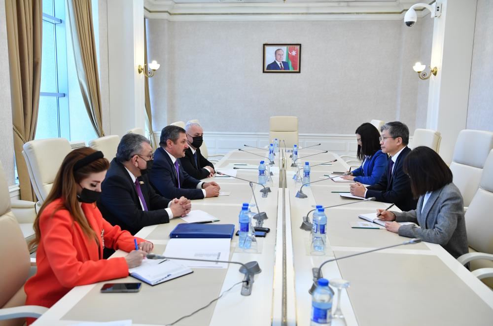 Parlamentdə Koreya səfiri ilə görüş olub