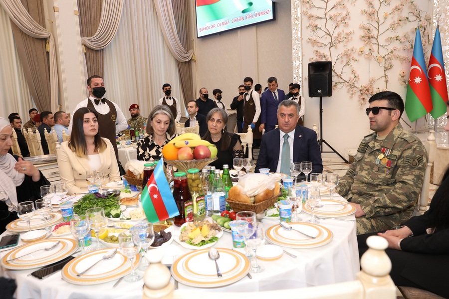 Abşeronda şəhidlərin xatirəsinə iftar süfrəsi açılıb