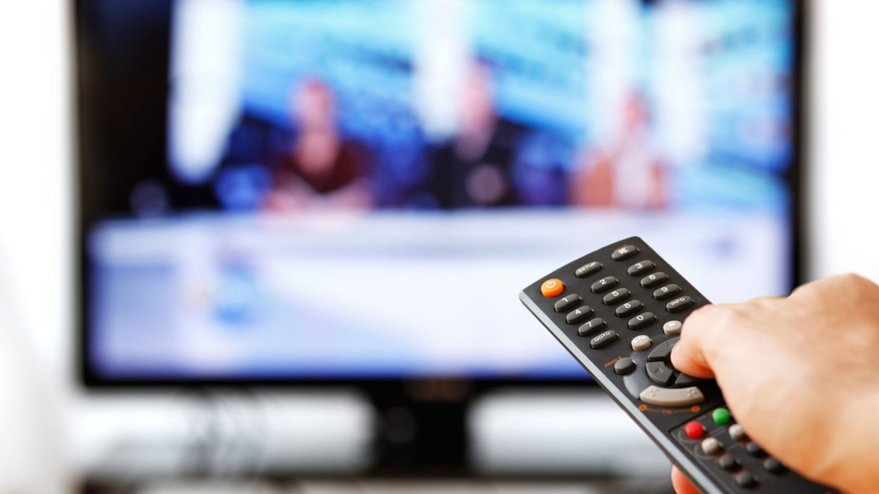 Bu telekanallar Rusiyada yayımını dayandırır - SİYAHI