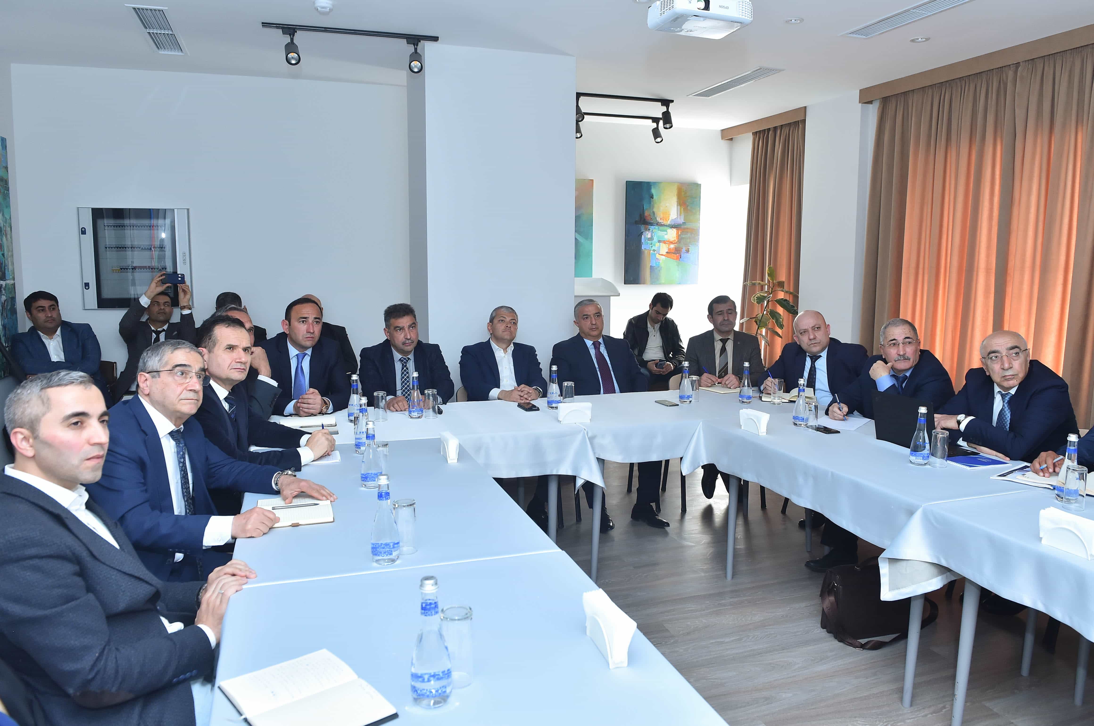 İşçi qrupu Şuşada iclas keçirdi