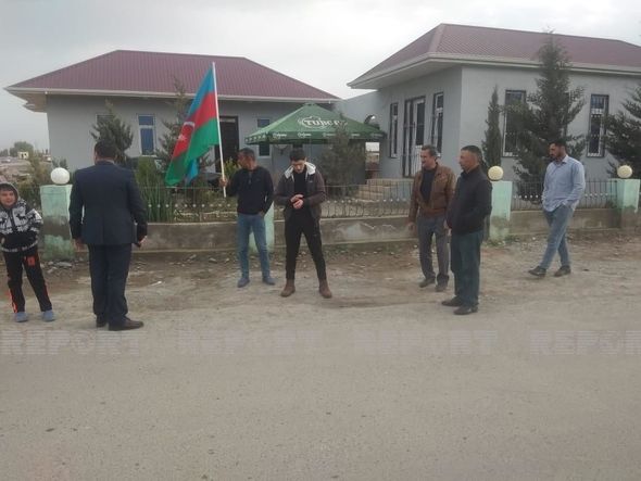 Ukraynada girov düşən tələbə Azərbaycana qayıtdı - FOTO
