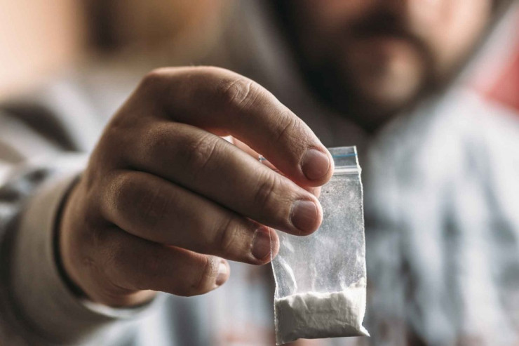 Avtomobildən 34 kiloqramdan çox narkotik tapıldı