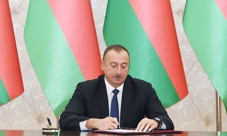 Bu şəxslərə “Əməkdar elm xadimi” fəxri adı verildi