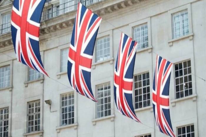 Britaniya səfirliyini Kiyevə qaytarır