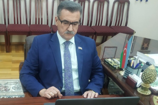 Novruz Aslanov seçicilərini dinlədi - FOTOLAR