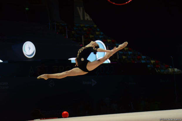 Gimnastlarımız Dünya Kubokunda mübarizəyə başladı