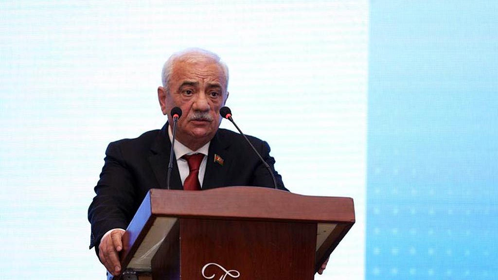 Səttar Möhbalıyev sahibkarların tədbirində iştirak edib