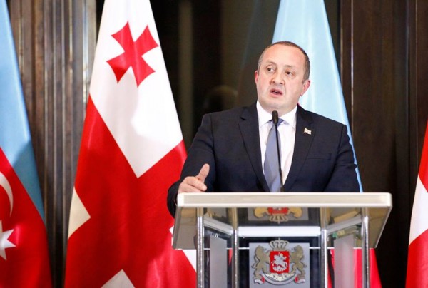 Keçmiş prezident Saakaşvilinin partiyasına sədrlik edəcək