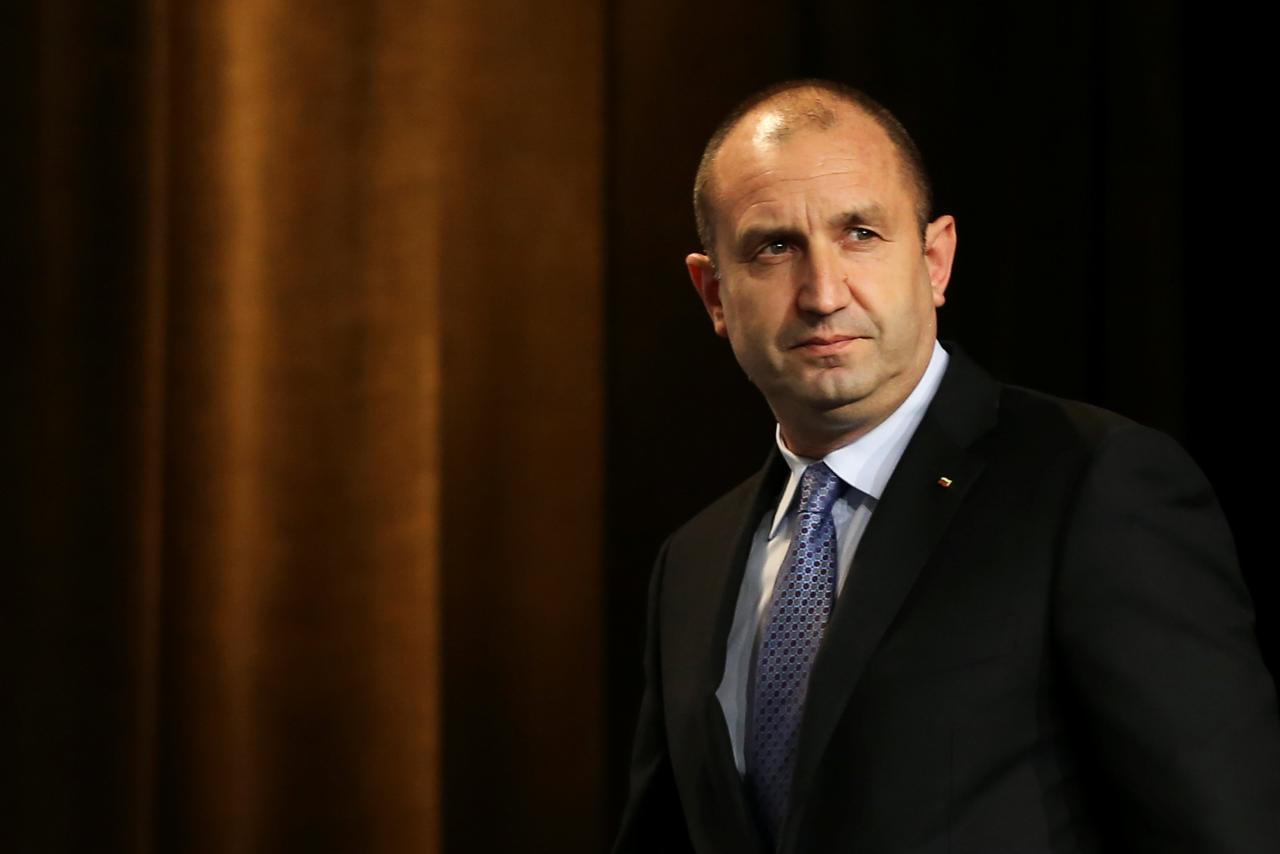 Bolqarıstan prezidenti Ukraynaya yardımın əleyhinə çıxdı