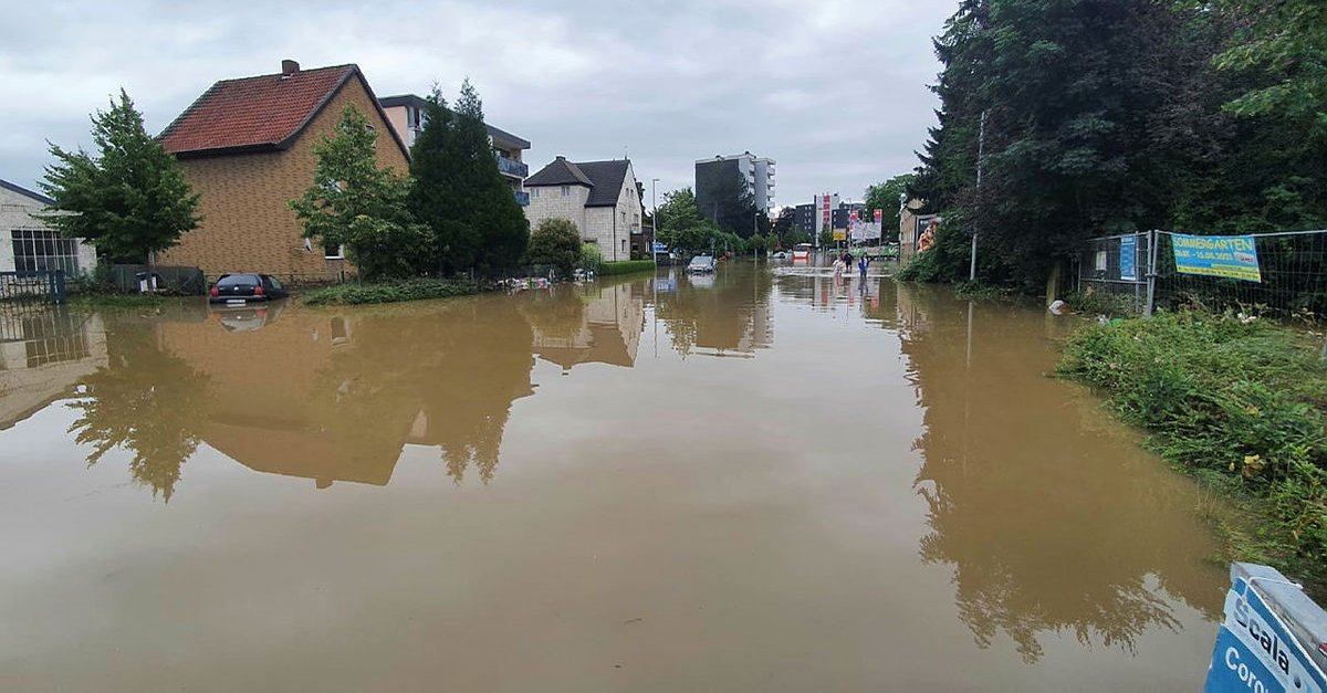 Su bəndinin dağıdılması Kiyevi işğaldan qorudu 