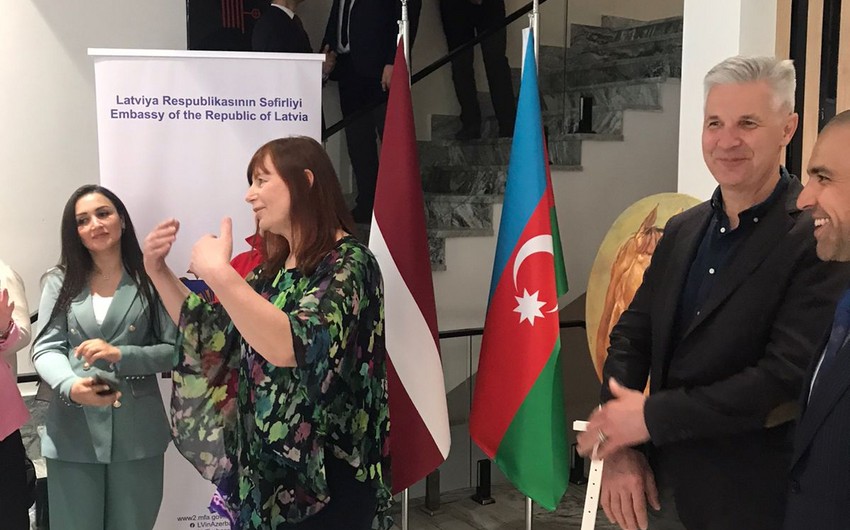  Latviyanın müdafiə naziri Şuşadakı sərgidə