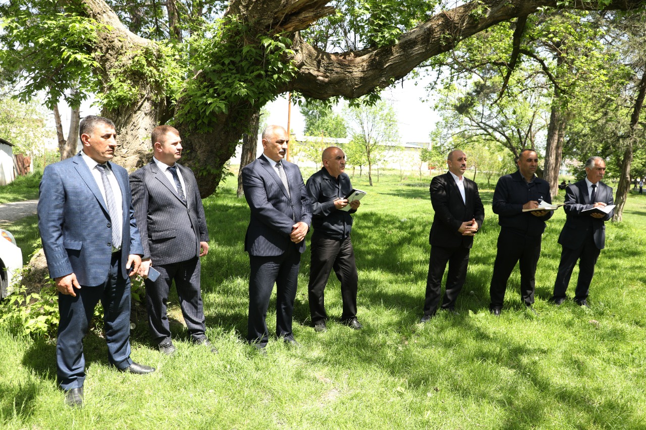 “Azəriqaz” rəhbərliyi vətəndaşların problemlərini dinləyib