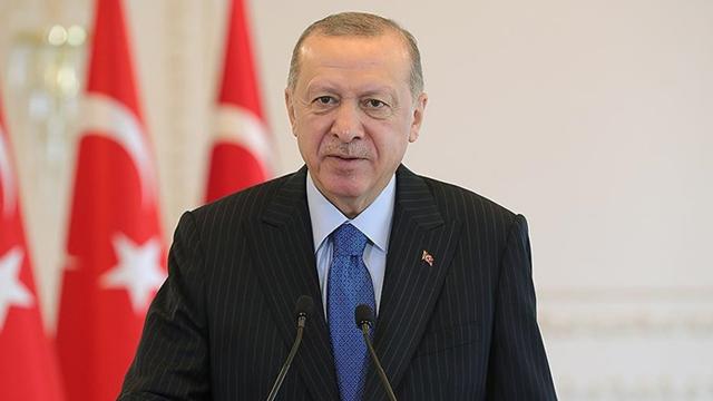 Ərdoğan Makronun seçkidəki qələbəsindən razı qalıb