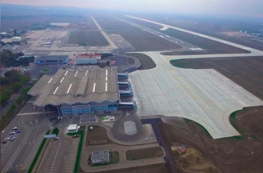 Rusiya Odessa hava limanına zərbələr endirdi