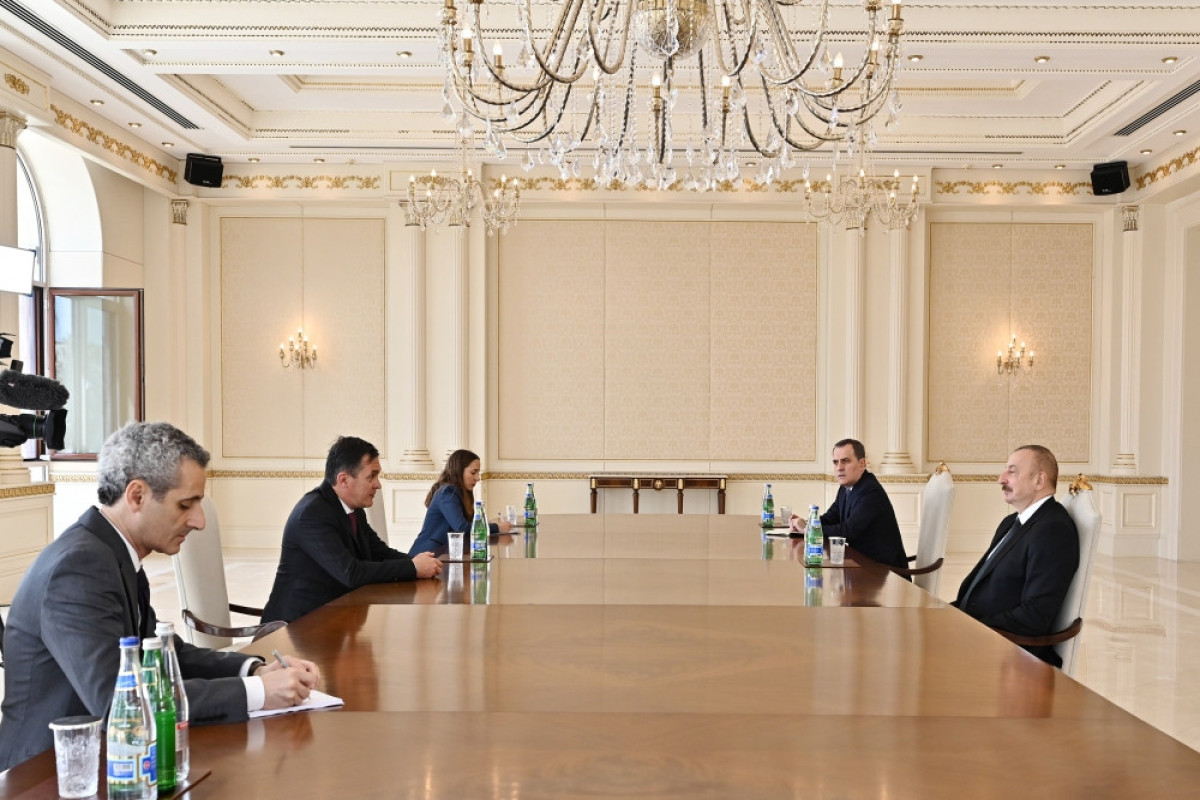 Prezident Fransa XİN-in səfirini qəbul edib - YENİLƏNİB