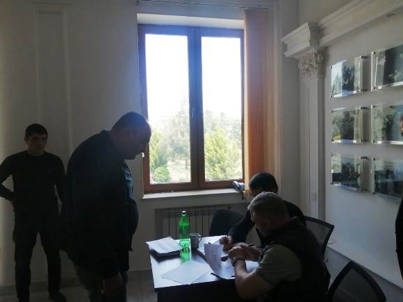 Goranboyda kümdarlara barama qurdu paylanıldı