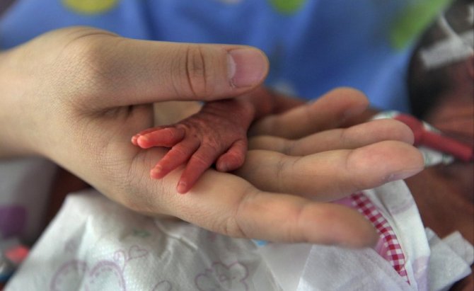 ABŞ abortu qadağan edir