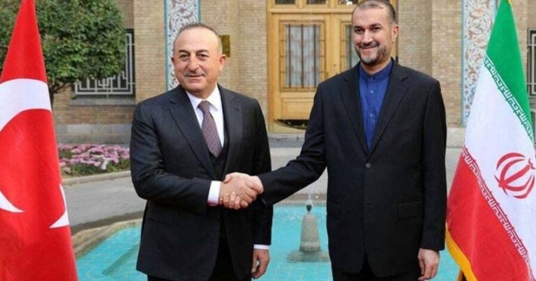 Çavuşoğlu iranlı həmkarı ilə danışıqlar apardı