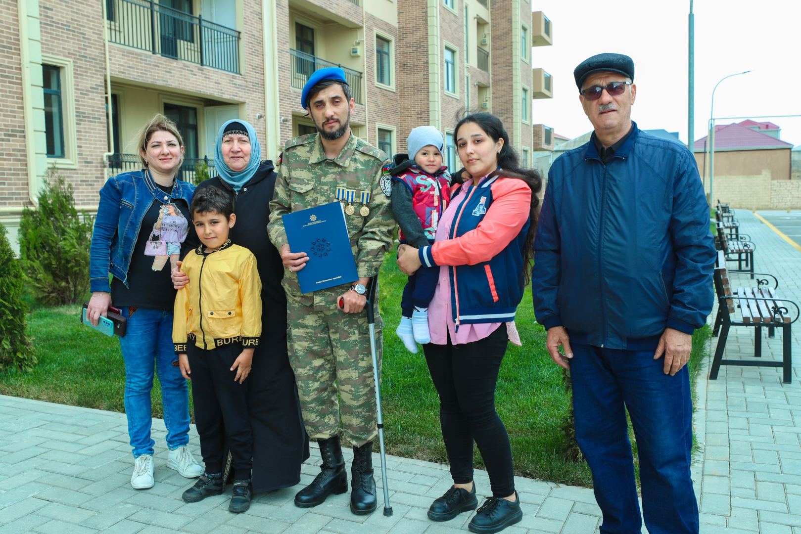 Prezidentin açılış etdiyi kompleksdən 200 mənzil şəhid ailələrinə verildi - FOTOLAR