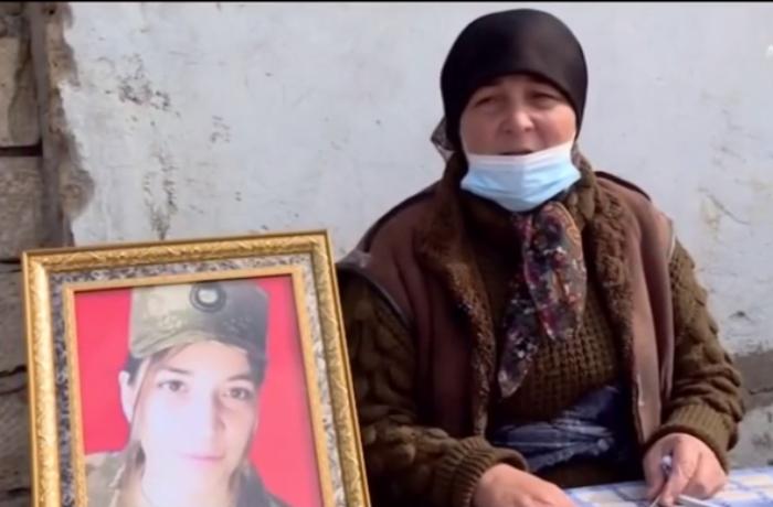 Oğlu şəhid Arəstənin məzar daşını qucaqlayıb AĞLADI… 