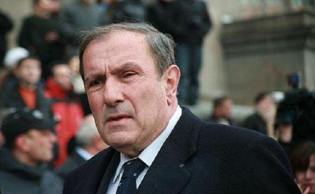 Ter-Petrosyan müxalifətə QARŞI ÇIXDI