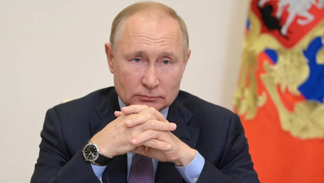 Putin Azərbaycan xalqını TƏBRİK ETDİ