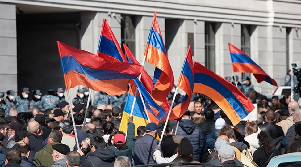 İrəvanda növbəti mitinq başladı