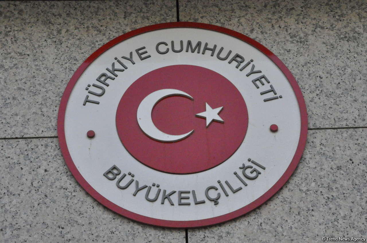 Türkiyə səfirliyi Heydər Əliyevi andı