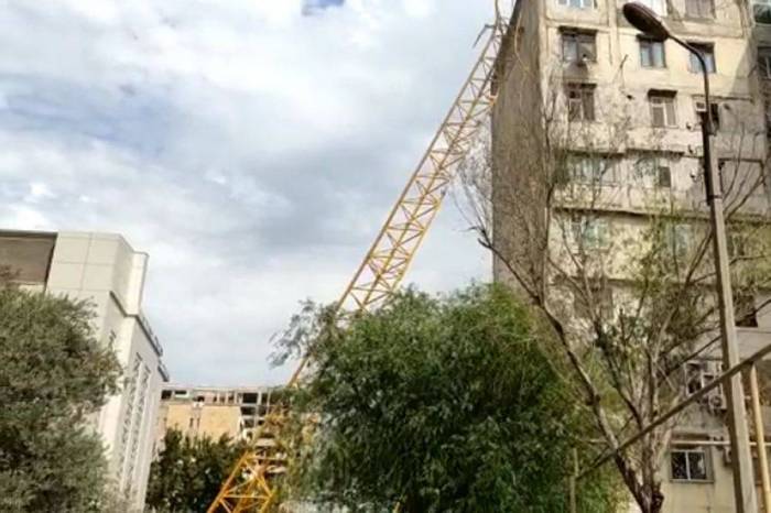 Yaşayış binasında təhlükə aradan qaldırıldı