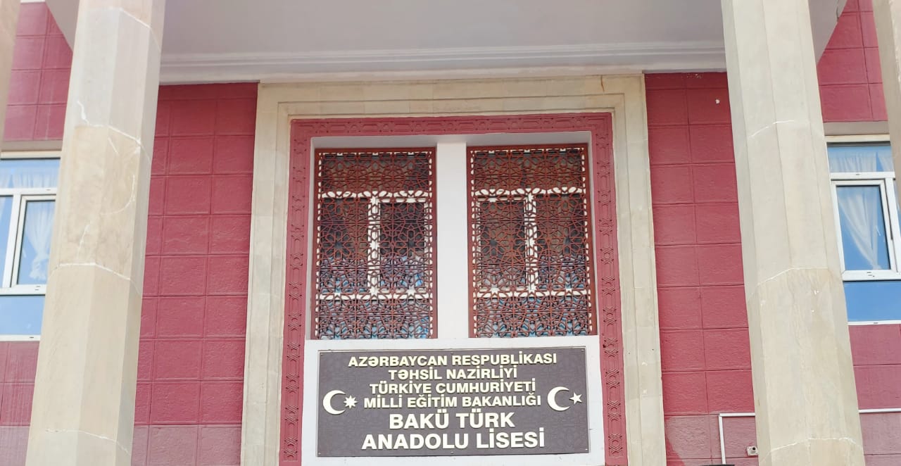 Türkdilli təhsilə maraq ARTIB - Anadolu liseyinin şagird tutumu niyə artırılmır?