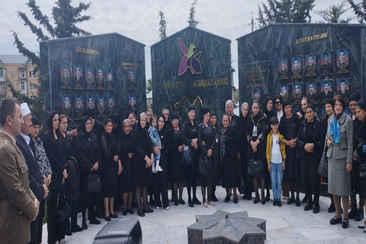 Şəhid ailələrinə ianə sertifikatları təqdim edildi - FOTO