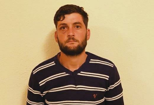 İki nəfəri daşla vurdu, davaya gedərkən qəzada ÖLDÜLƏR
