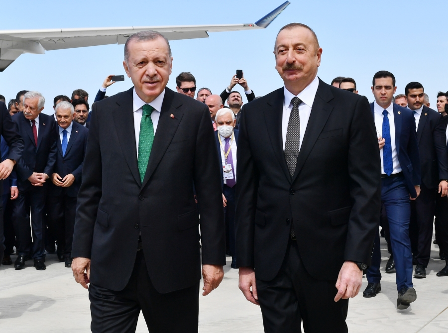 Ərdoğandan İlham Əliyevə hədiyyə - VİDEO