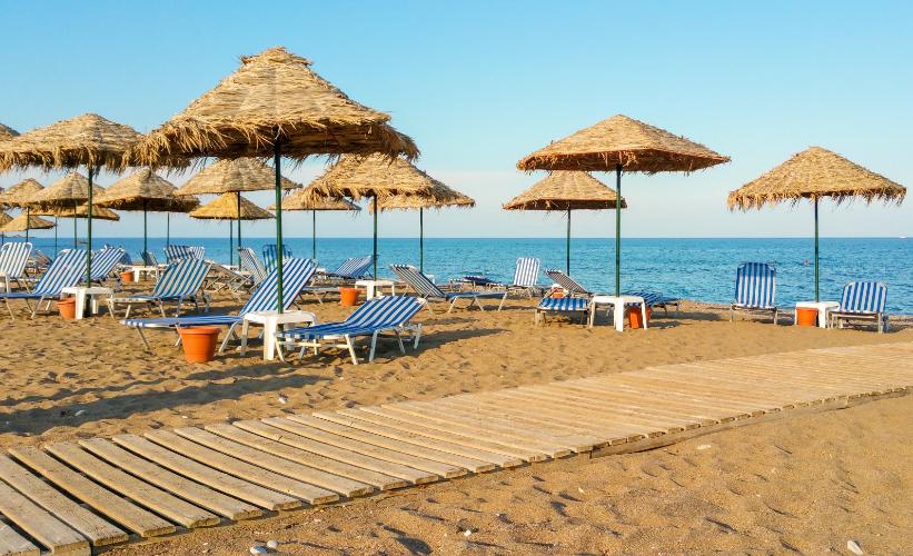 Hava yağışlı olsa da, çimərlik mövsümünə hazırlıq gedir - RƏSMİ