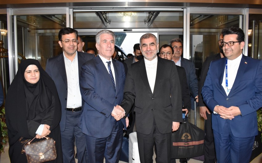 İran parlamentinin vitse-spikeri Azərbaycana GƏLDİ