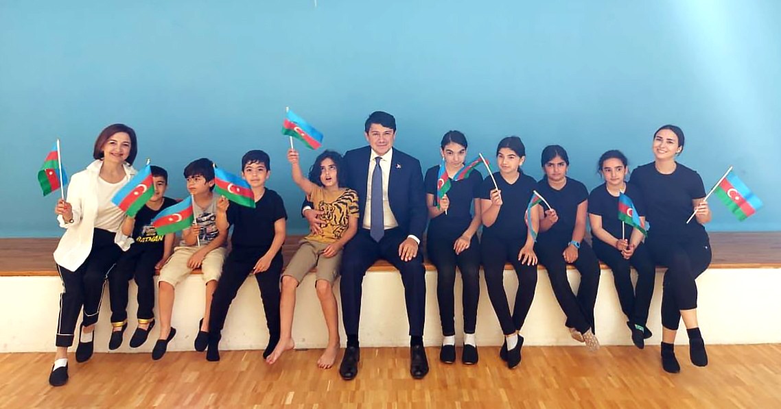 Fuad Muradov İsveçrəyə gedib