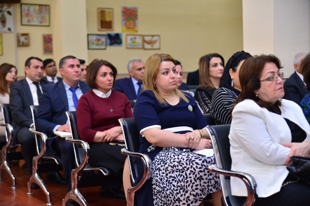 Yeni məktəb direktorlarına tapşırıqlar verildi