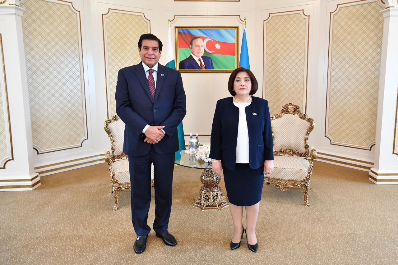 Sahibə Qafarova pakistanlı həmkarı ilə görüşdü