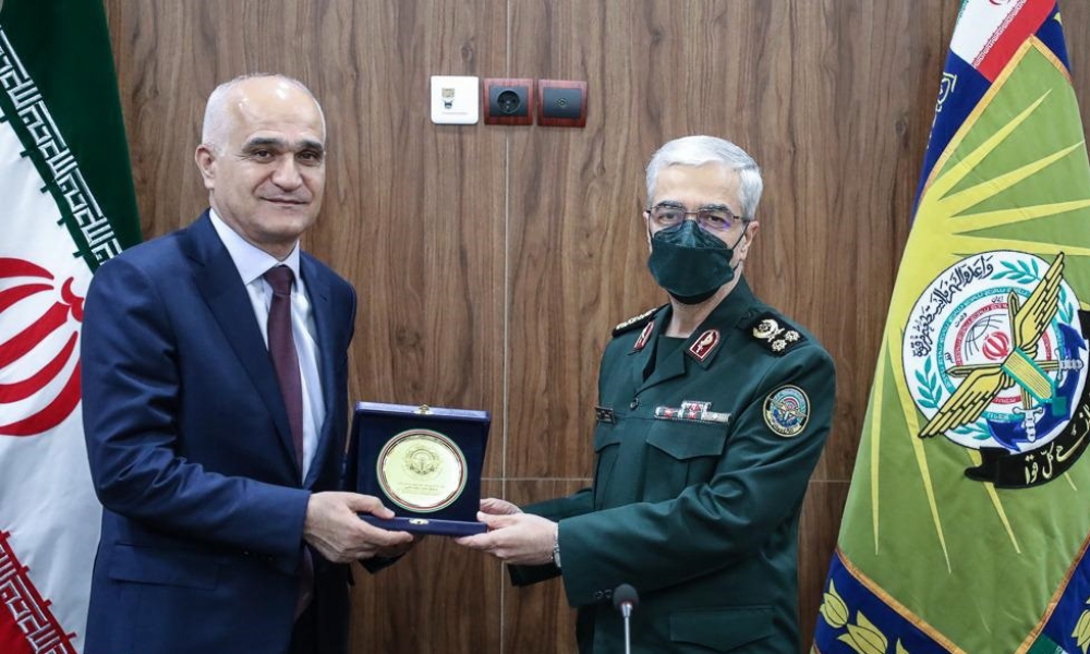 Şahin Mustafayev İranın Baş Qərargah rəisilə görüşüb