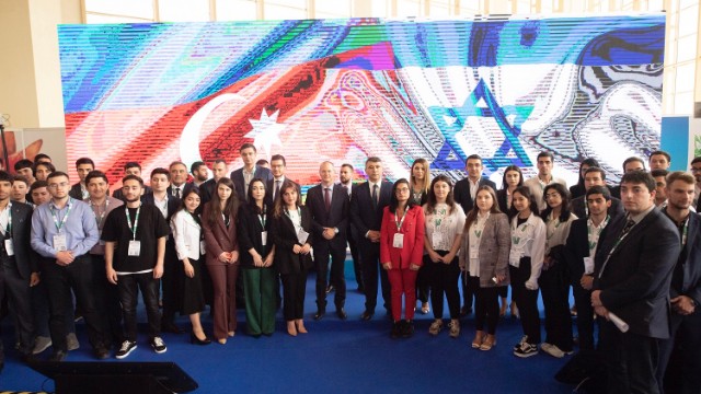 “Caspian Agro 2022”də mütəxəssilərlə görüş keçirilib