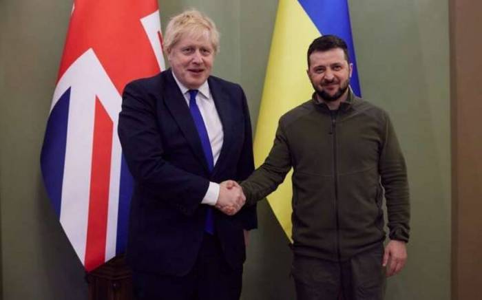 Britaniya Ukraynaya yeni silahlar verəcək