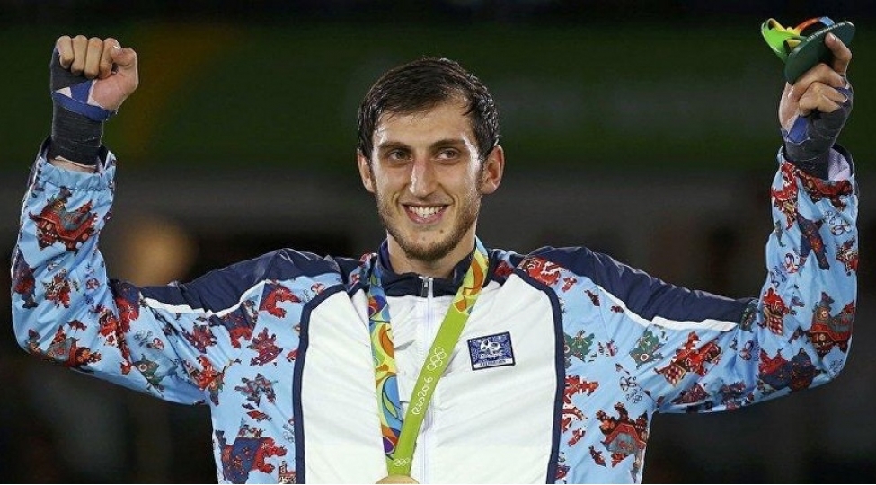 Olimpiya çempionumuz mübarizəyə başlayır