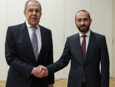 Lavrov Mirzoyanla delimitasiyadan danışdı