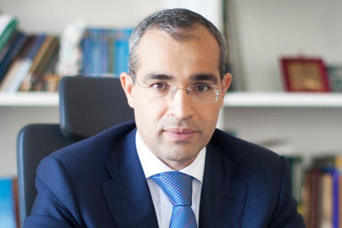 Əmək müqavilələrinin sayı 2 milyona yaxınlaşır