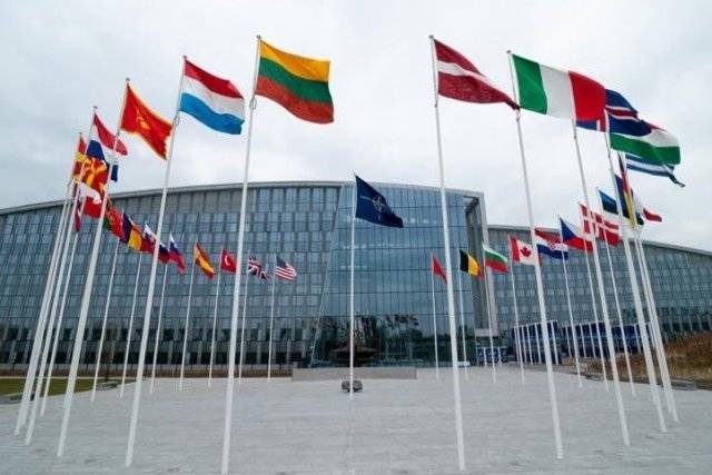 NATO-nun müdafiə nazirləri TOPLAŞIR