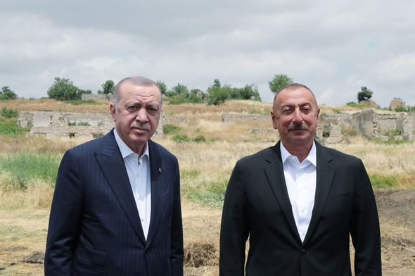 Ərdoğan Rusiyanın Qarabağdan çıxmasında Bakıya yardım edə bilər - ŞƏRH