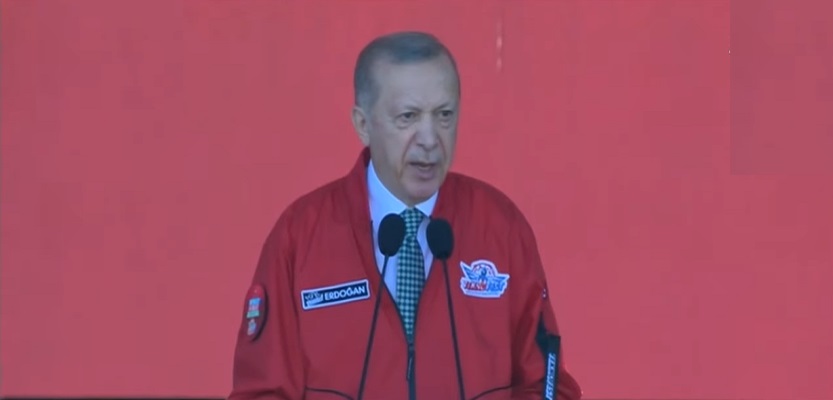 Ərdoğan Bakıda Əhməd Cavadın şeirini səsləndirdi