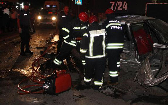 Sərxoş yeniyetmə qəza törətdi: Ölənlər var