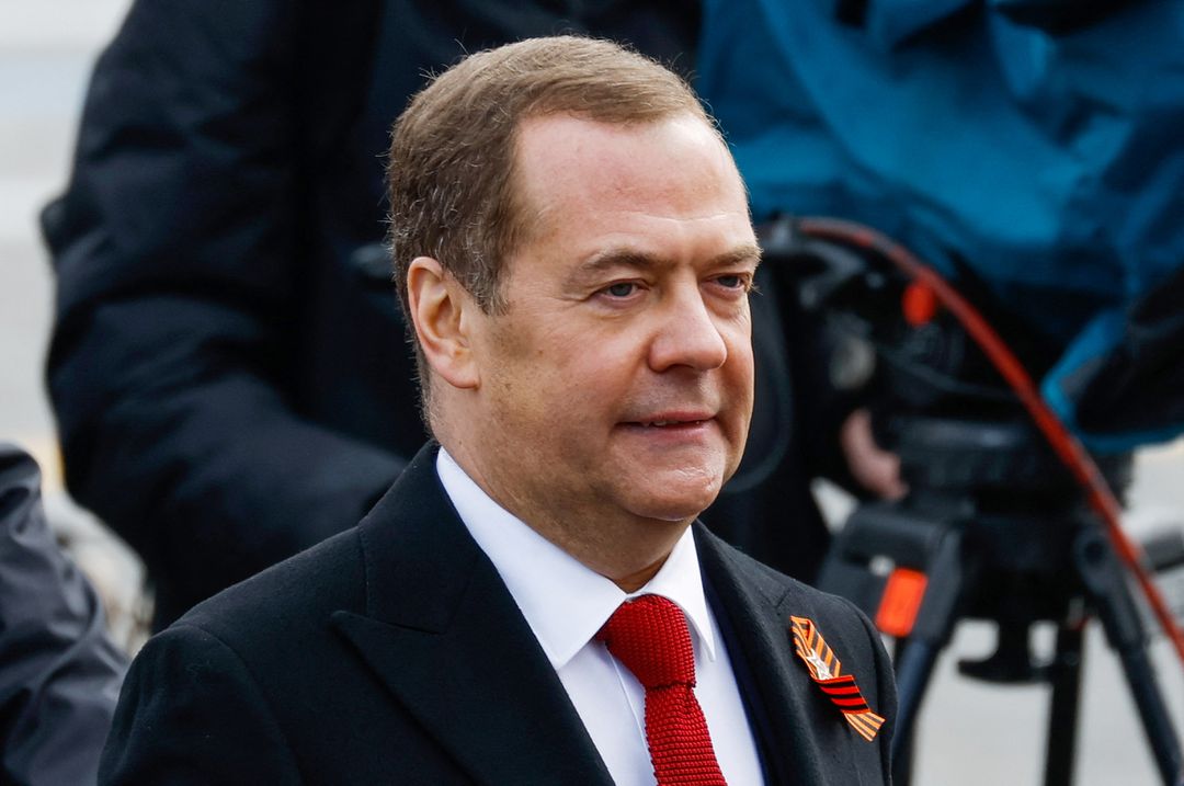 Medvedev Baydenin qərarını rasional adlandırdı