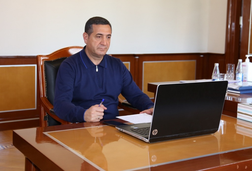 Mahir Abbaszadə seçicilərlə növbəti videoqəbul keçirib